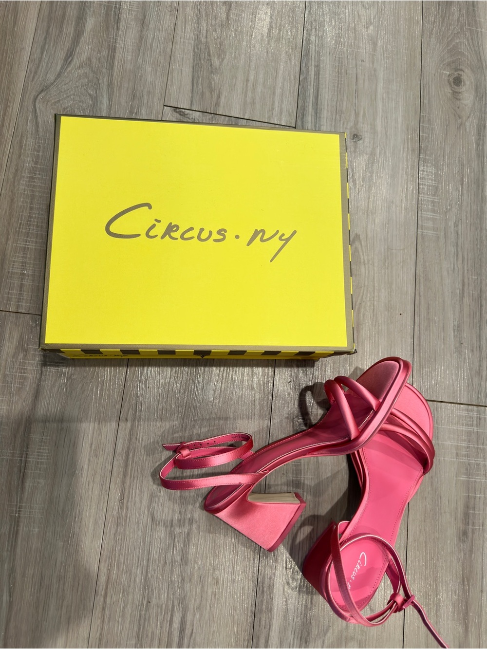 NEVER WORN Hot Pink Strappy Block Heel Sandals